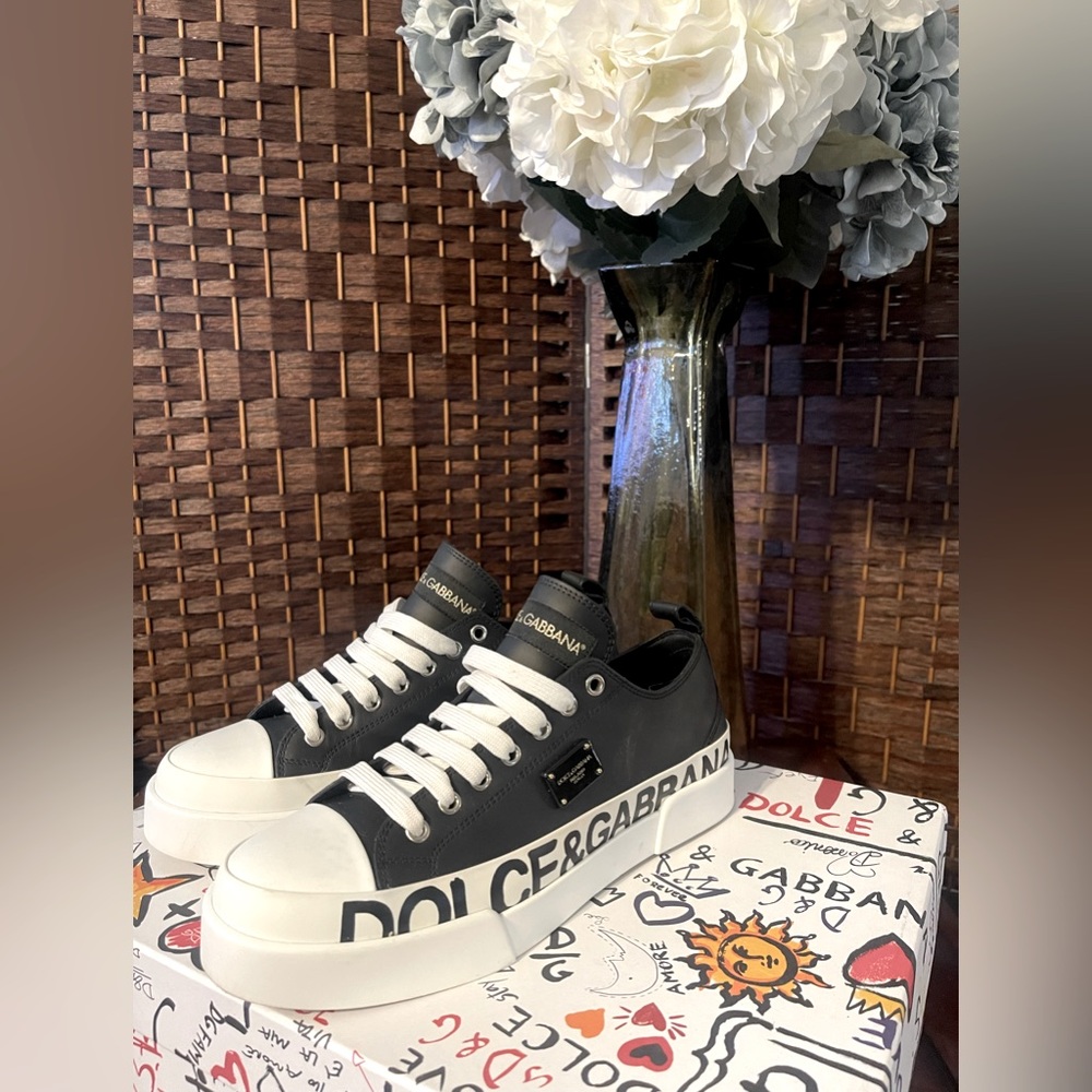 Dolce & Gabbana Calfskin Portofino light sneakers with logo size 39 (us 9 women)